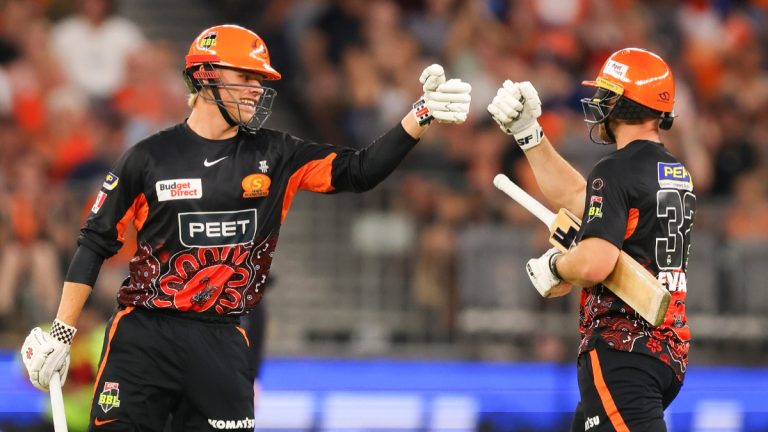 Perth Scorchers vs Sydney Thunder