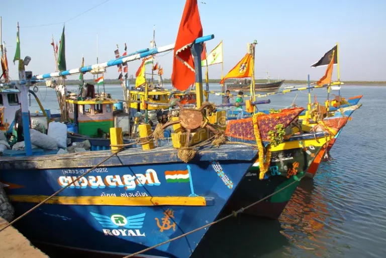 diu-india-january-colorful-fishing-boats-vanakbara-fishing-port-diu-island-88104440