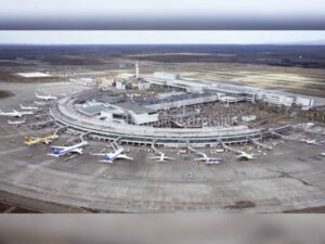 Japanese Airport Shuts Down Over Missing Scissors, Causing Massive Flight Disruptions