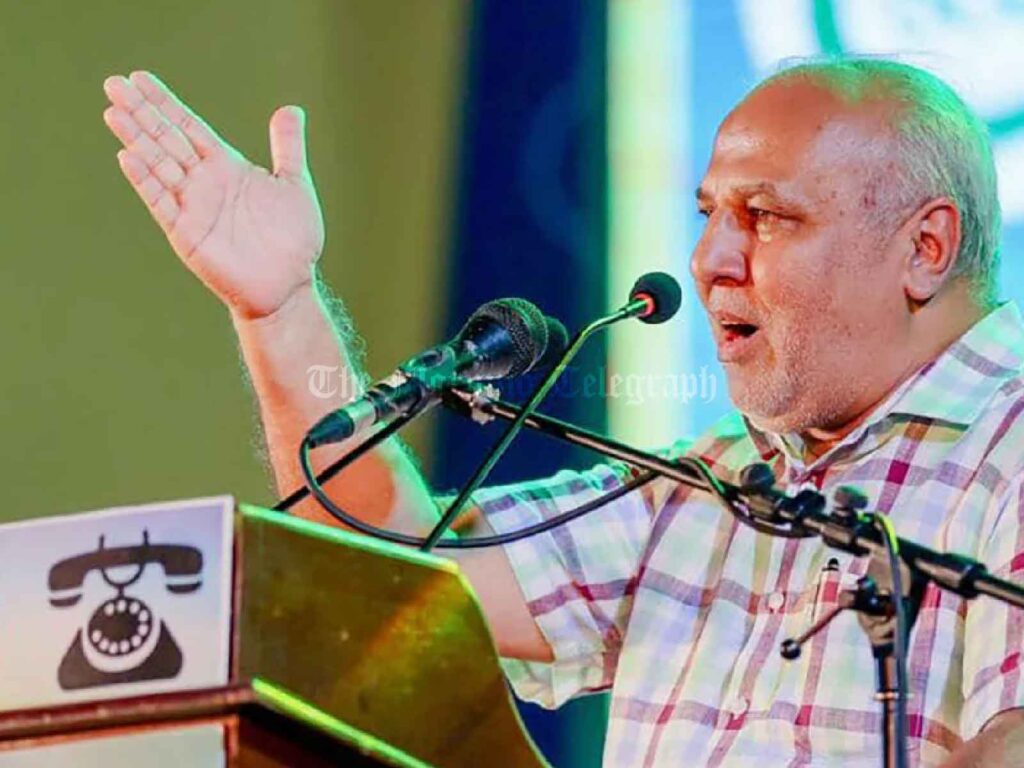 Stones Thrown at Hakeem During Sajith Premadasa Rally in Batticaloa