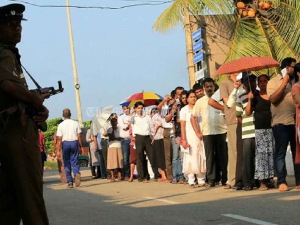 Mixed Queues for Homo Community at Polling Stations