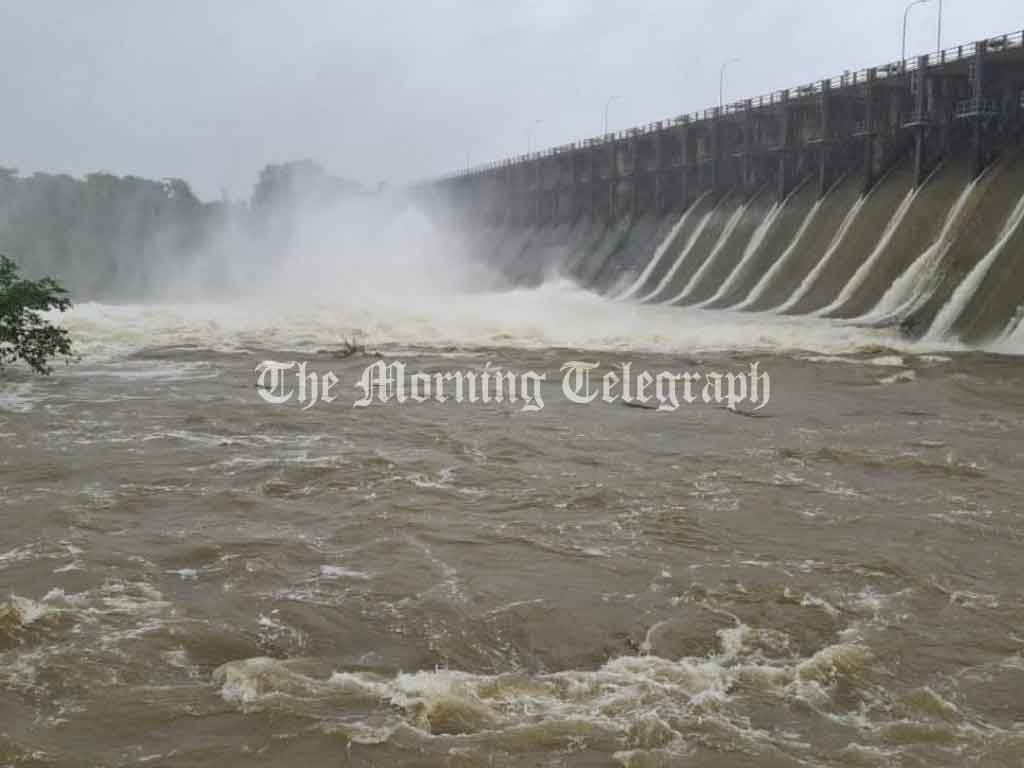 Torrential Rains Cause Overflow and Burst Tanks in Vavuniya