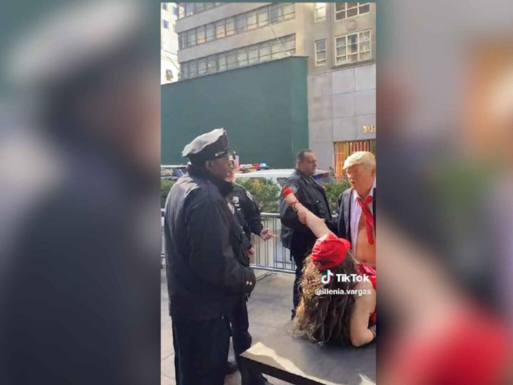 New York Cops Stop Trump Sex Act on Public Sidealk - (Video)