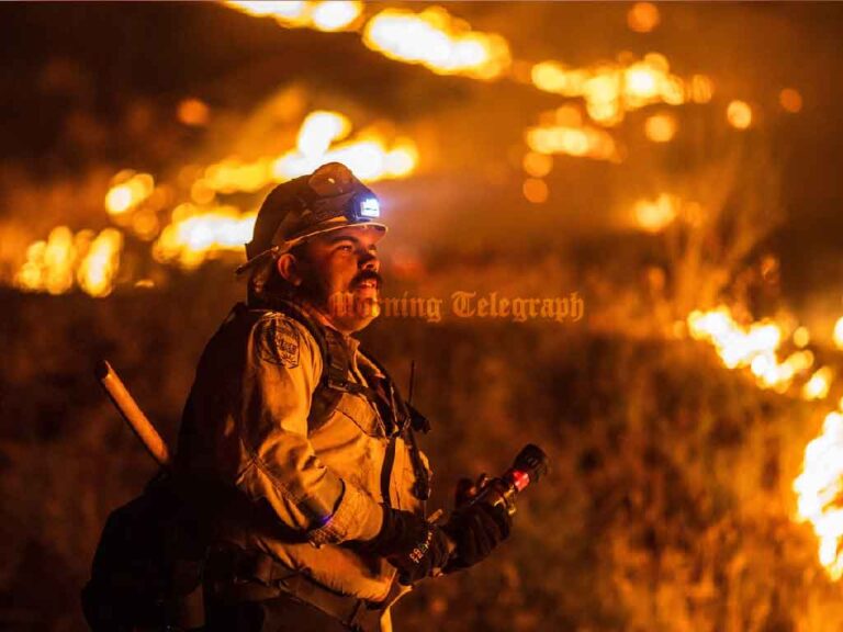 Destructive Wildfires Ravage Southern California, Thousands Flee and Homes Lost