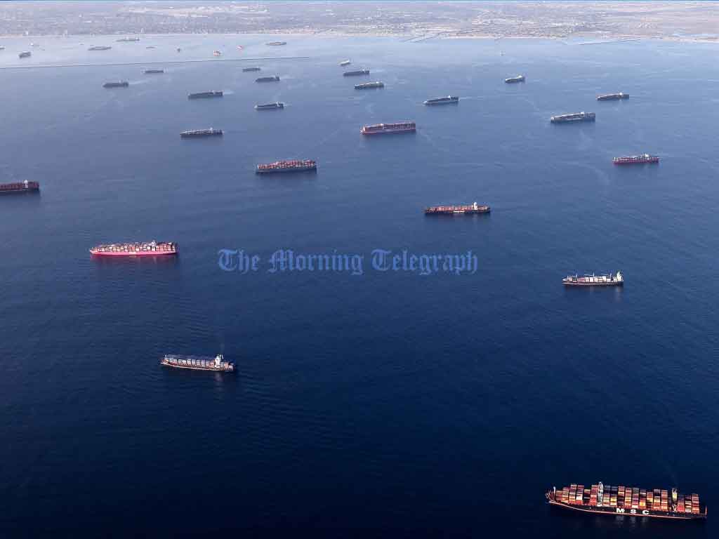 Thirty Ships Turn Back from Colombo Port