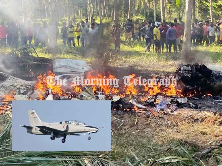 Sri Lanka Air Force Training Jet Crashes in Wariyapola; Pilots Safe