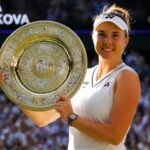 Linda Noskova celebrates her Wimbledon victory after defeating Karolina Muchova on Centre Court